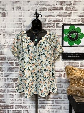 bobeau Cream Floral Split-Neck Blouse with Green Foliage